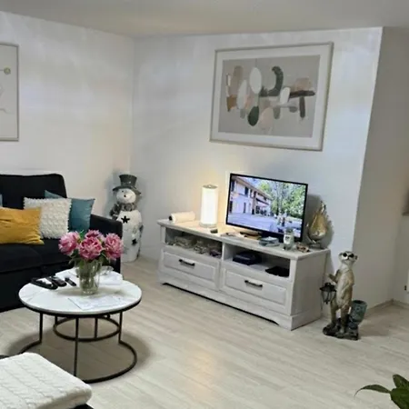 Daire Wellness -Residenz Ehrhardt Urlaub Mit Pool Und Garten Ferienwohnung Im Herzen Von Halberstadt *